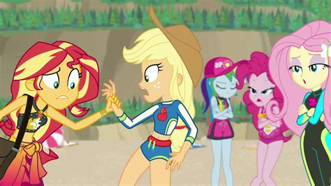 navel story|Equestria Girls navel story: Fluttershy